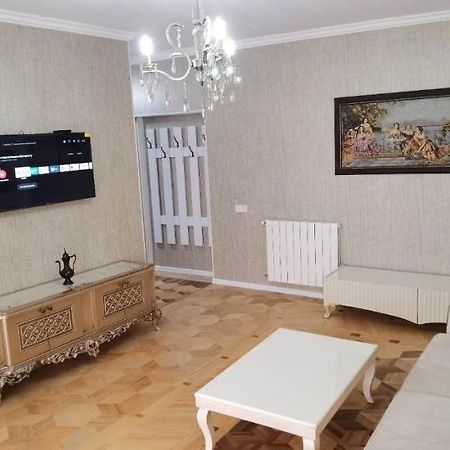 Nano'S Apartament-2 Kutaisi Exteriér fotografie