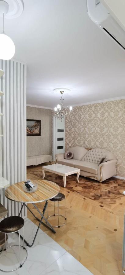 Nano'S Apartament-2 Kutaisi Exteriér fotografie